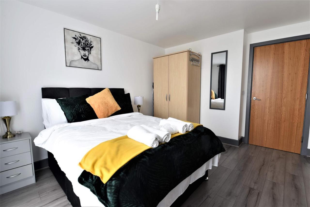 Stunning, 1-Bedroom Cosy Apartment In The Centre Of バーミンガム エクステリア 写真